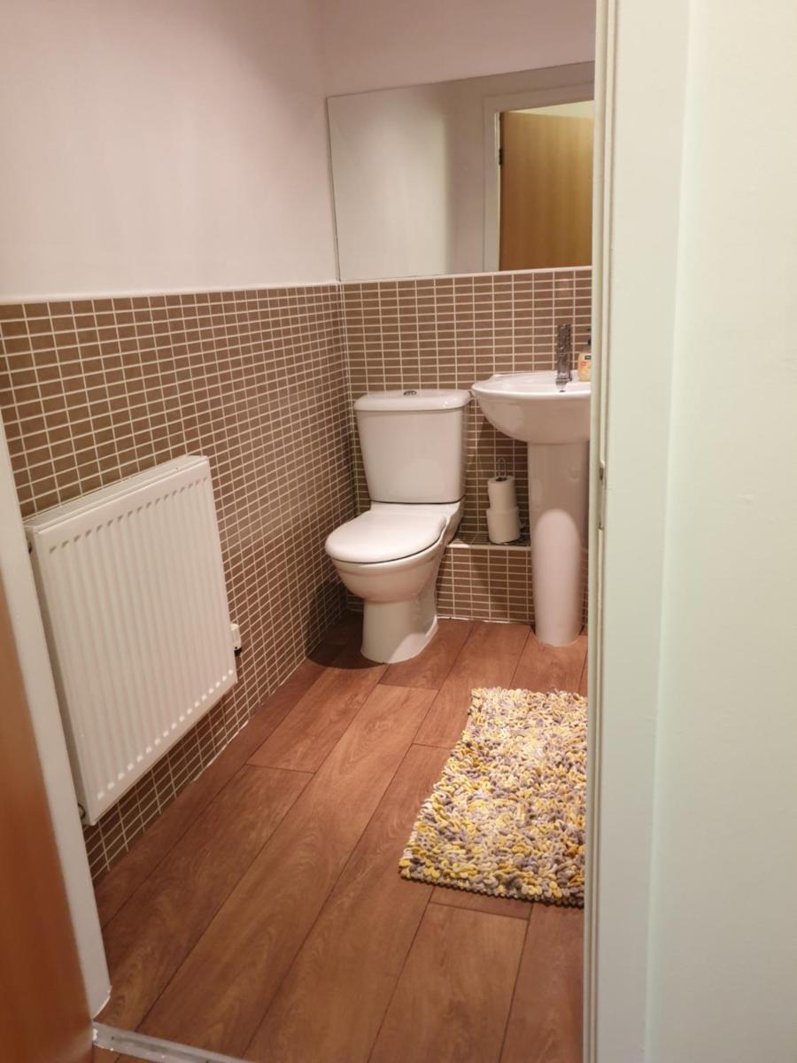 Early Knights Accommodation Huddersfield - Housity