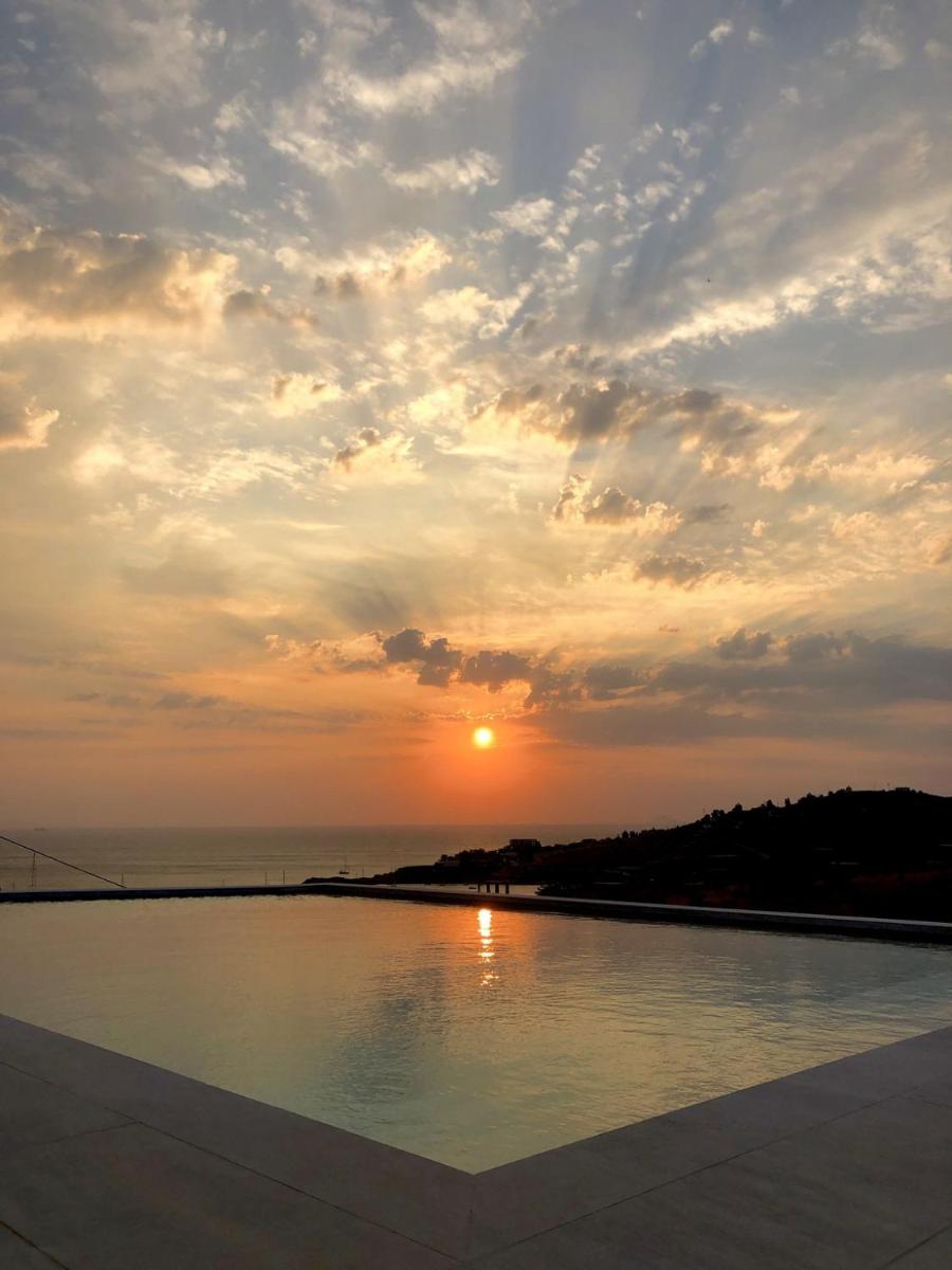 Apartment with a sea view and swimming pool, in the area of Koundouros - Housity