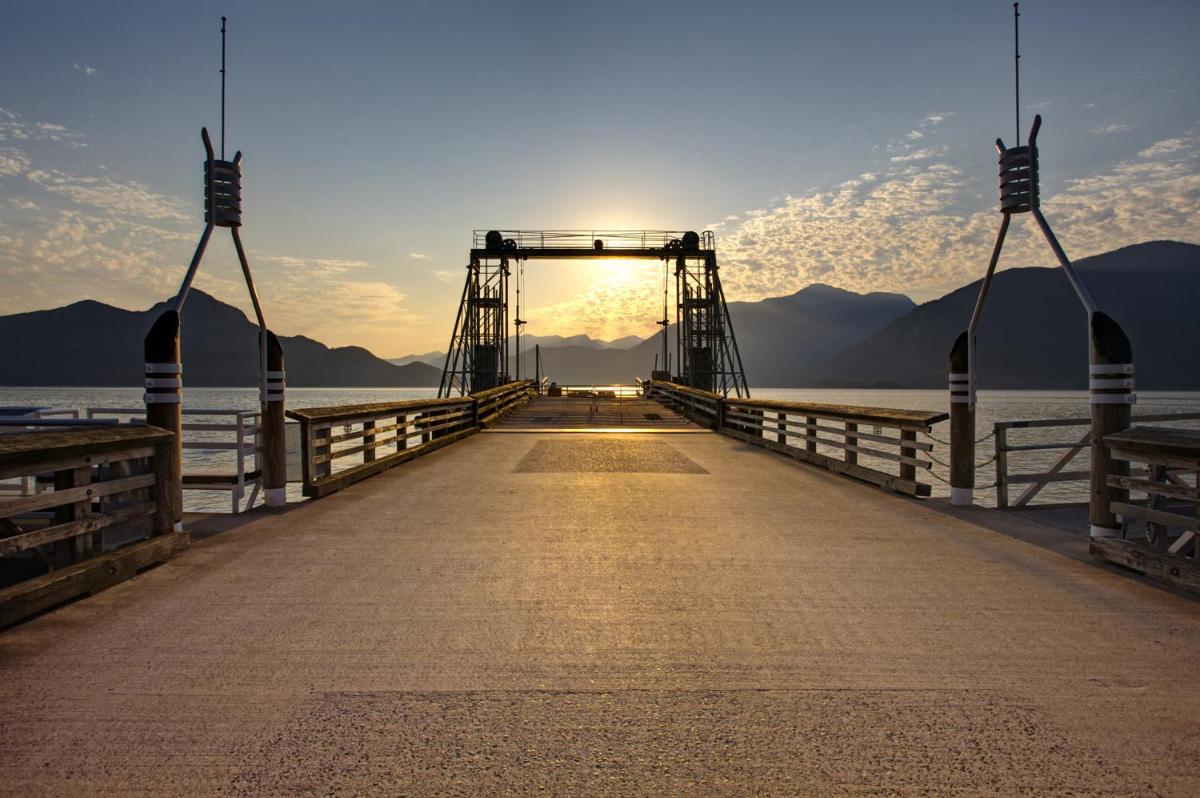 Porteau Cove Olympic Legacy Cabins - Housity