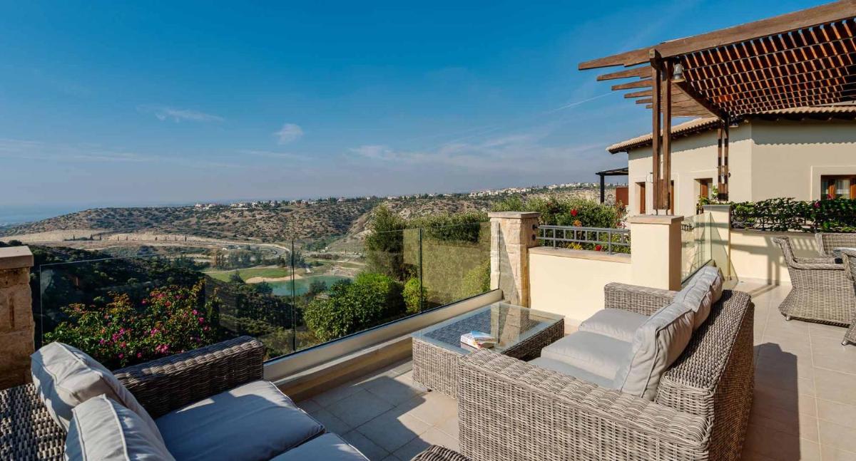 3 bedroom Villa Lania with private pool and wonderful sea views, Aphrodite Hills Resort - Housity