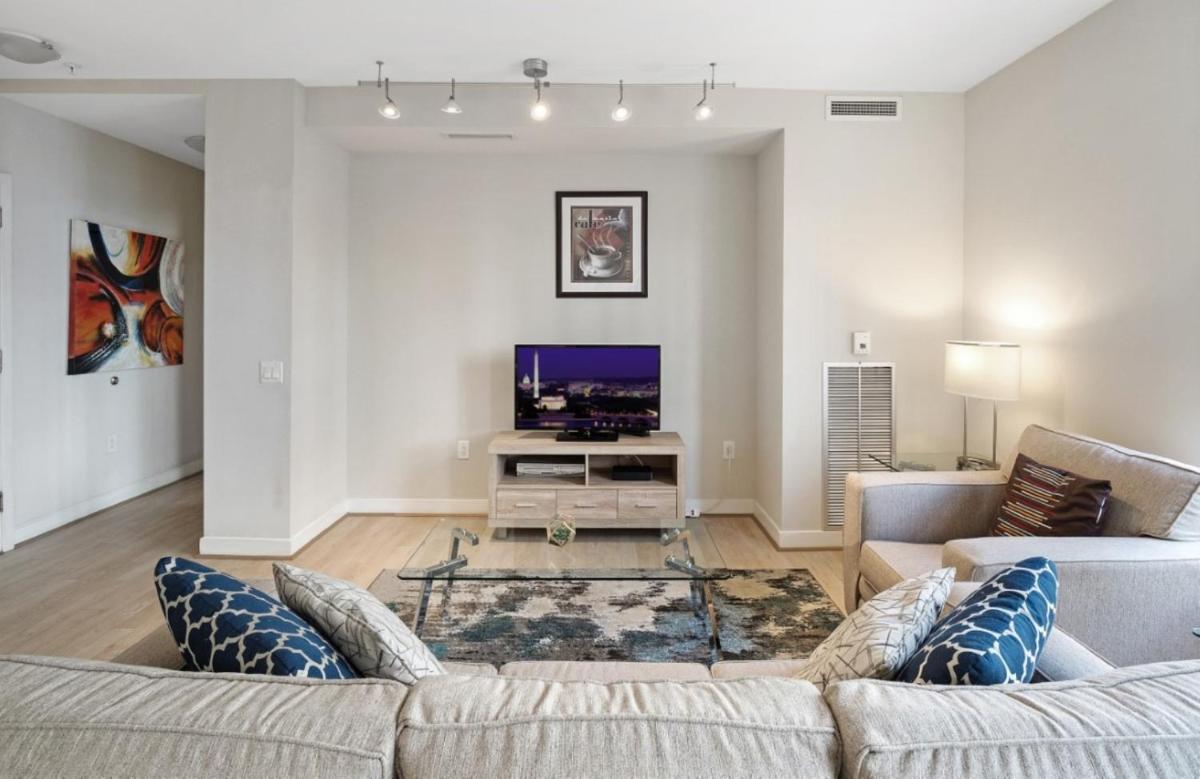 Global Luxury Suites at The White House - Housity