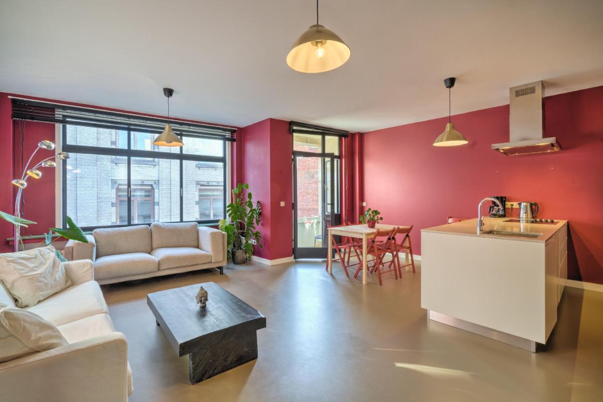 Suitetrails - Apartment with Rooftop Terrace in the Heart of Antwerp