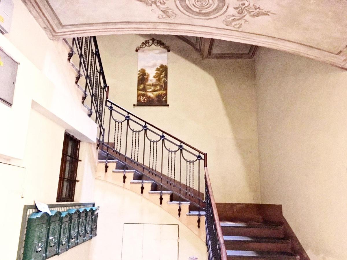 Colonne Apartment N° 15 - Housity