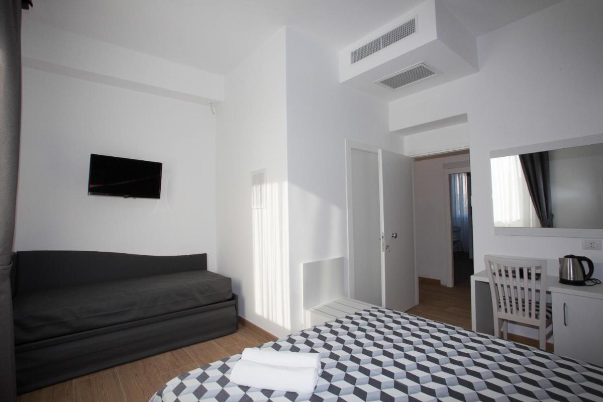 Guesthouse Porto di Roma - Housity