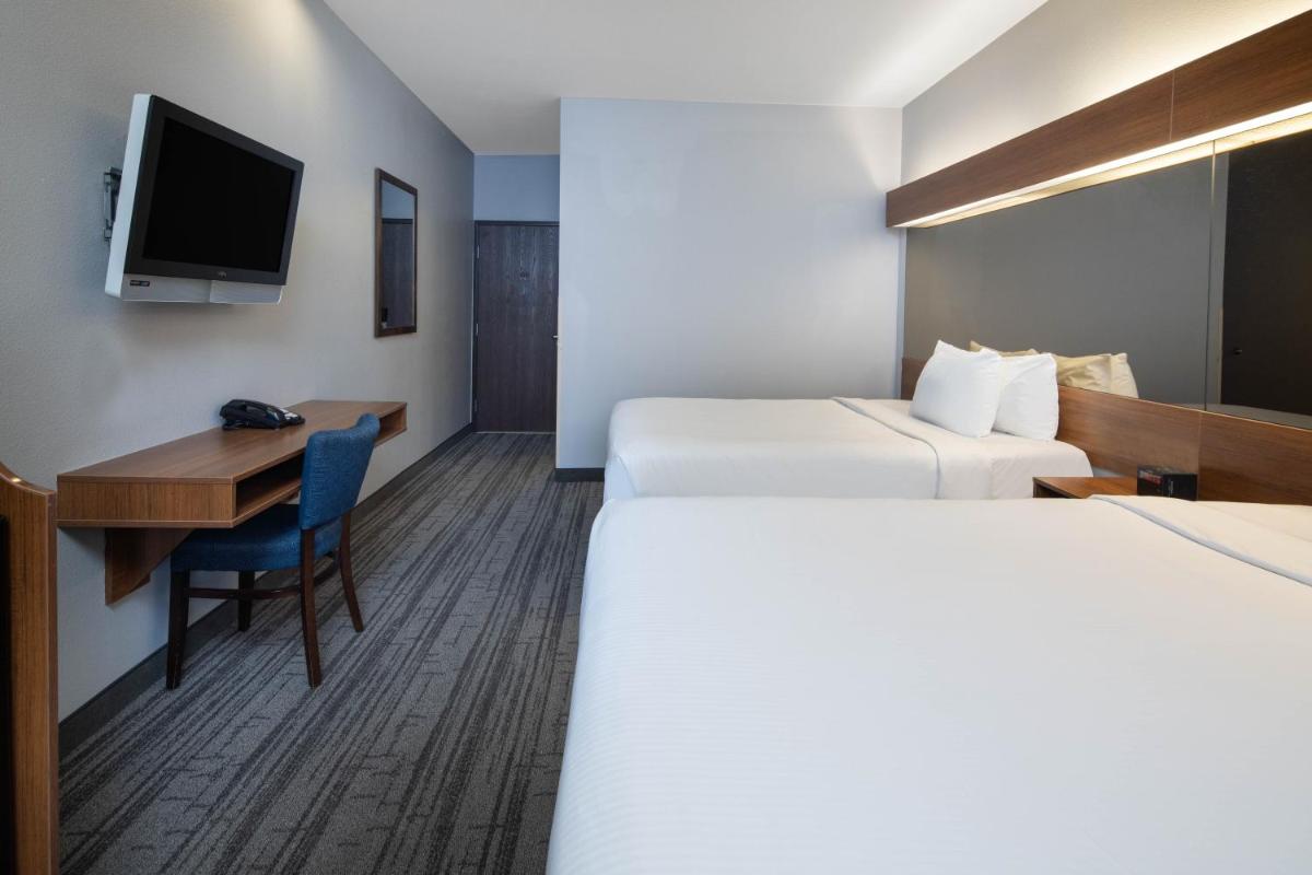 Baymont by Wyndham Las Vegas South Strip - Housity