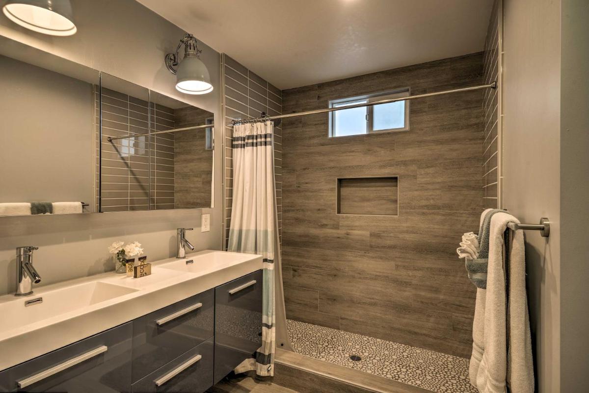 Remodeled Ventura Beach Home with Yard and Fire Pit! - Housity