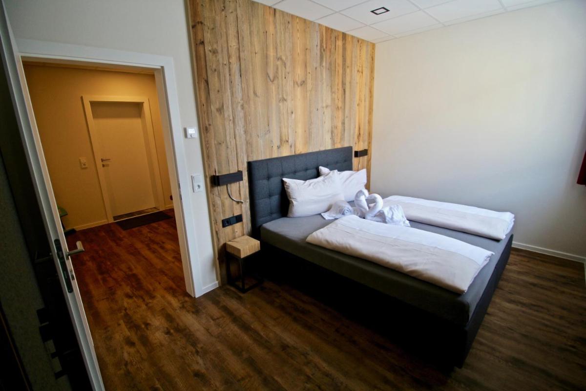 Chalet West - Housity
