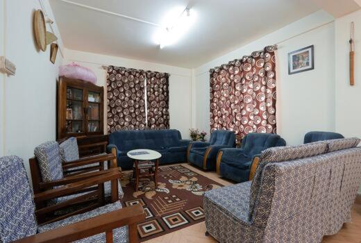 Bi and Ti (BnB) - Housity