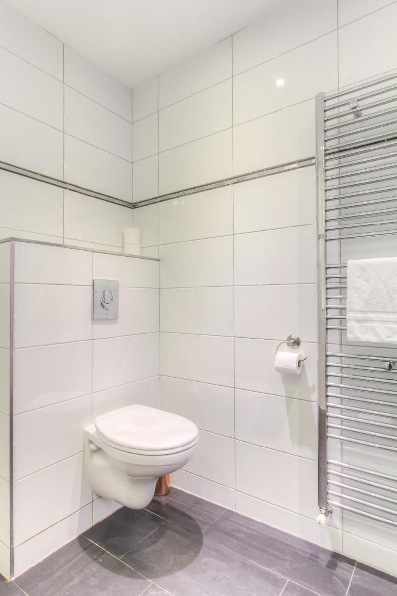 Luxurious ground floor apartment with patio - Housity