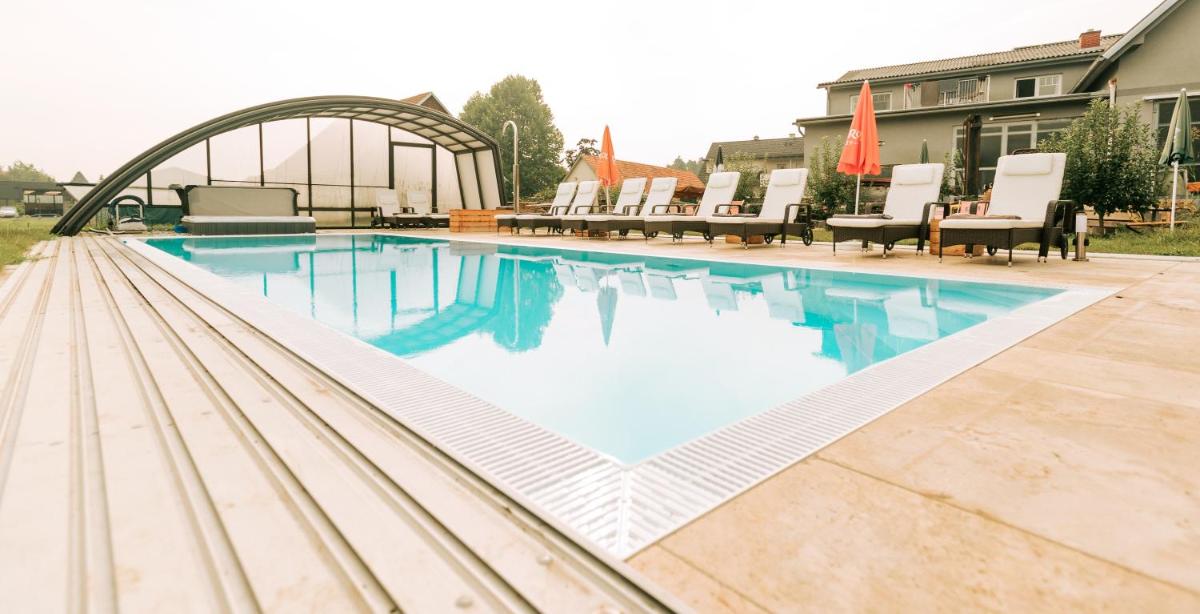 Stockers kleines Dorfhotel - Housity