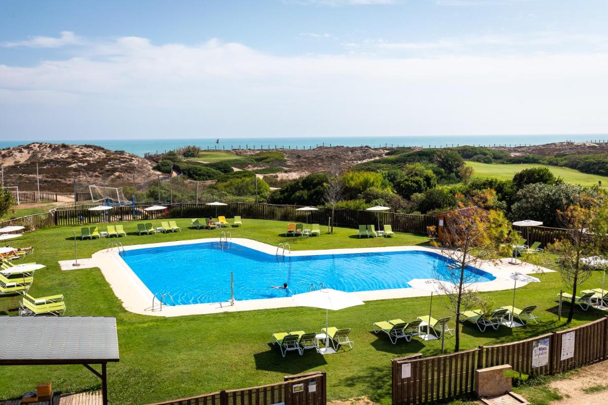Piscina en o cerca de Parador de El Saler