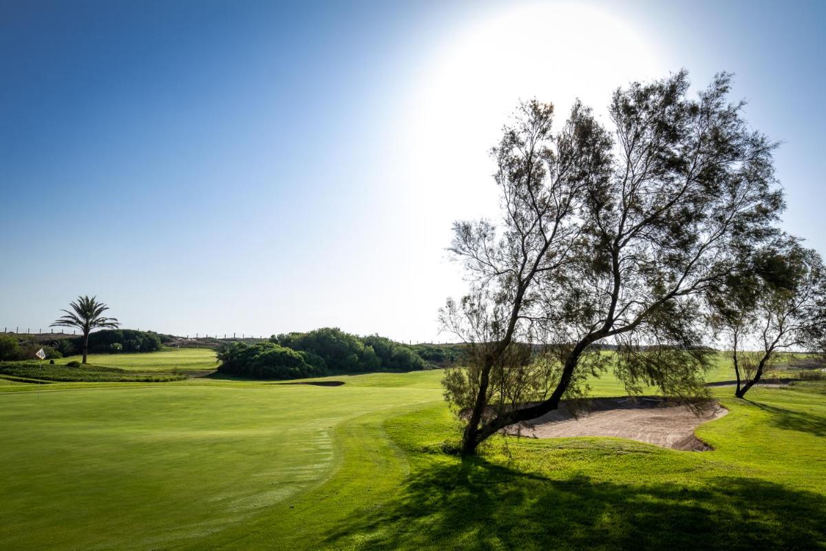 Instalaciones para jugar al golf en el hotel o alrededores