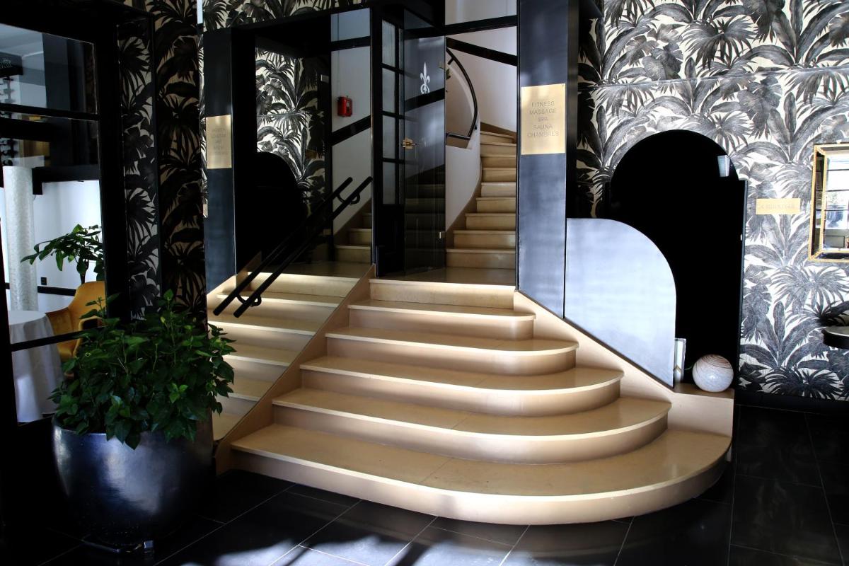 Photo de la galerie de l'établissement Hôtel du Barry Resort & Spa, à Sauveterre