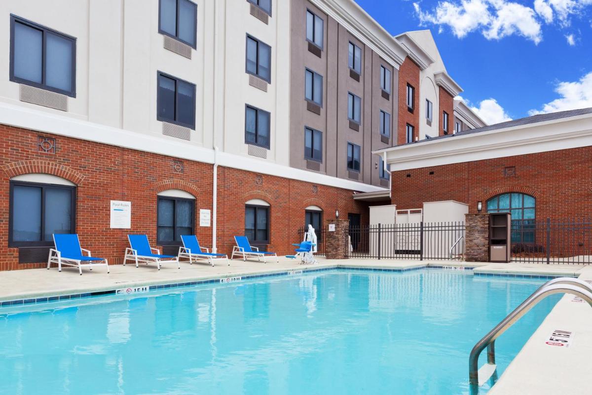 Holiday Inn Express Hotel & Suites Montgomery Boyd-Cooper Parkway, an IHG Hotel - Housity