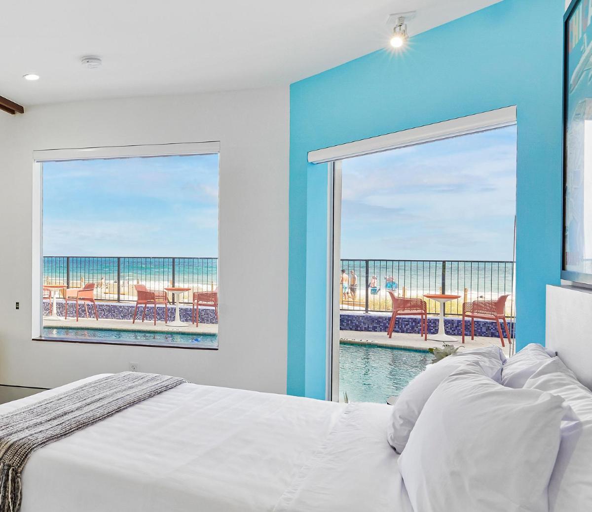 Ocean Treasure Beachside Suites - Housity
