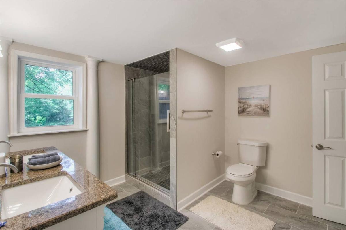 Old Hickory Hideout!!! Basement Apartment - Housity