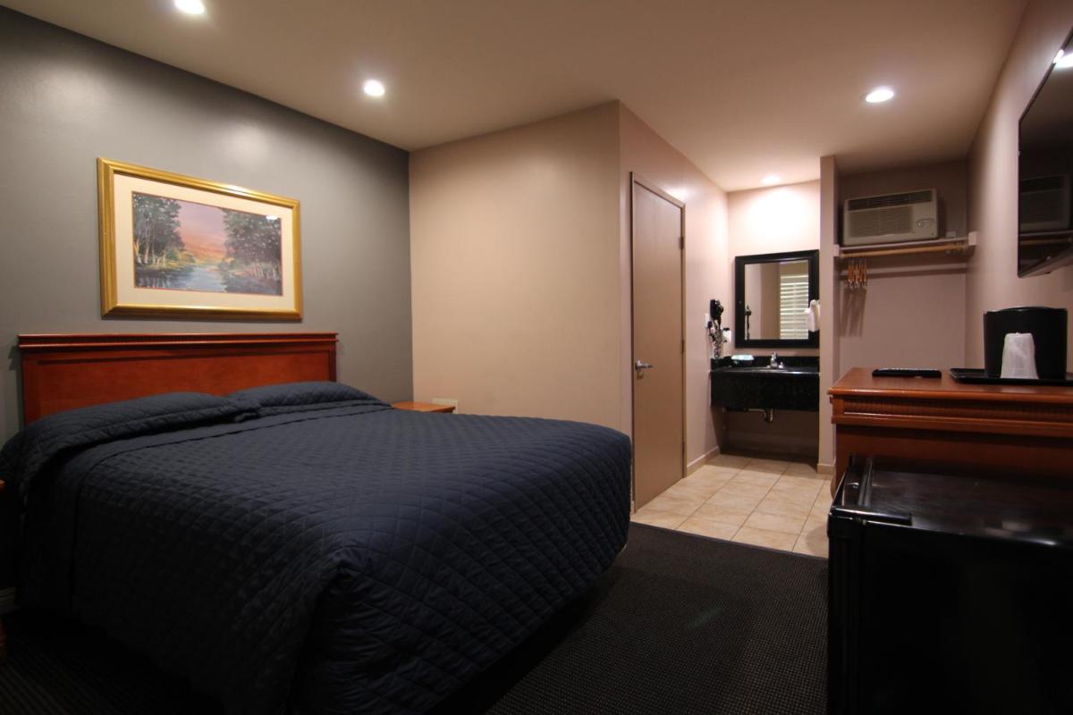 Dunes Inn - Sunset - Housity