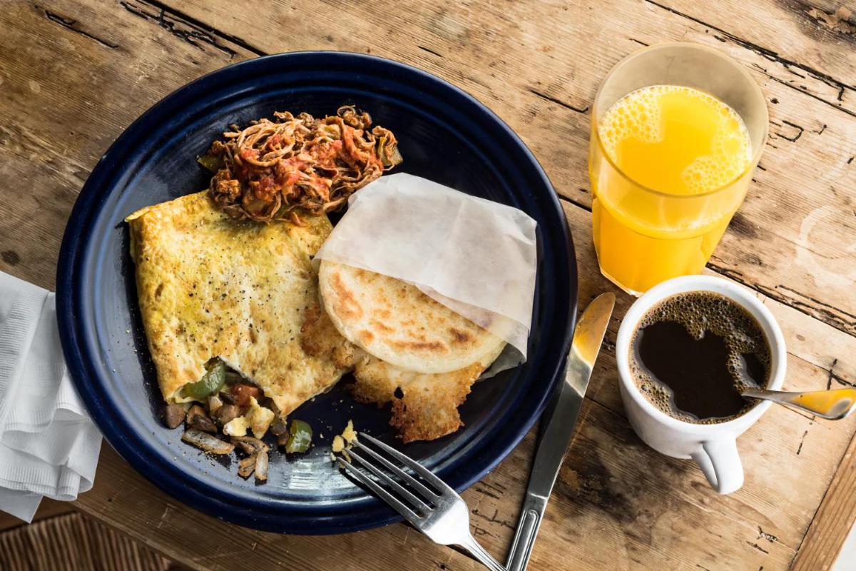 Blue Door Housing Historic Quito - Housity