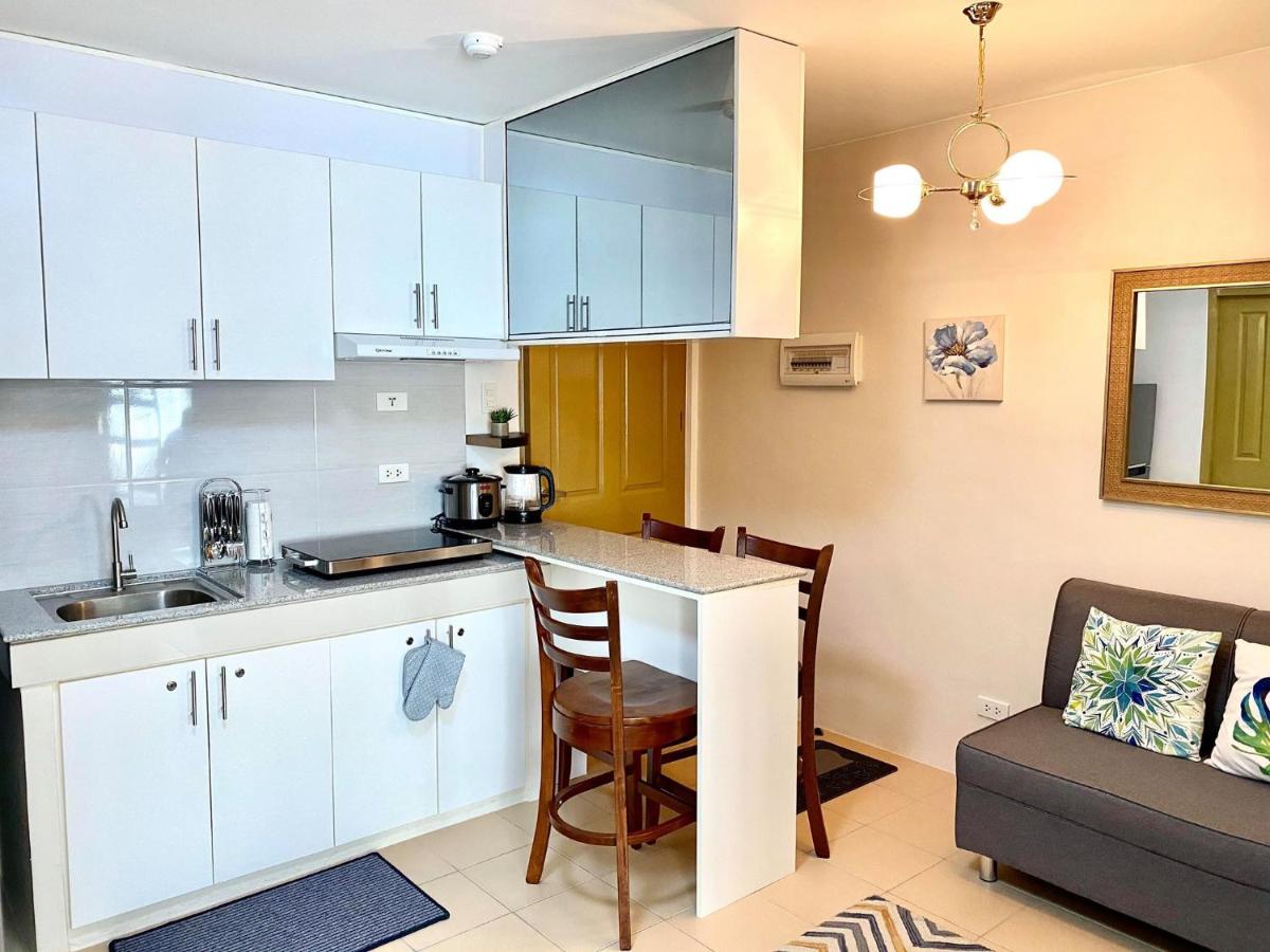 Suitetrails - ALA Home Place (2BR Condo Unit @ 8 Spatial Davao)