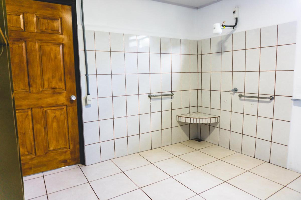 Cabinas EL PRADO - Housity