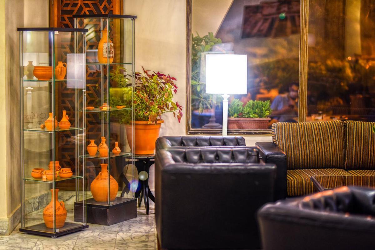 La Maison Hotel - Housity