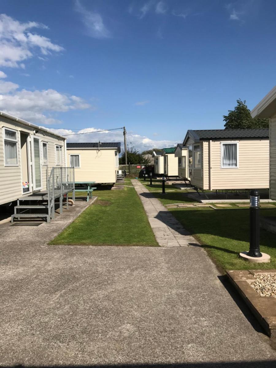 Quex Caravan Park - Housity