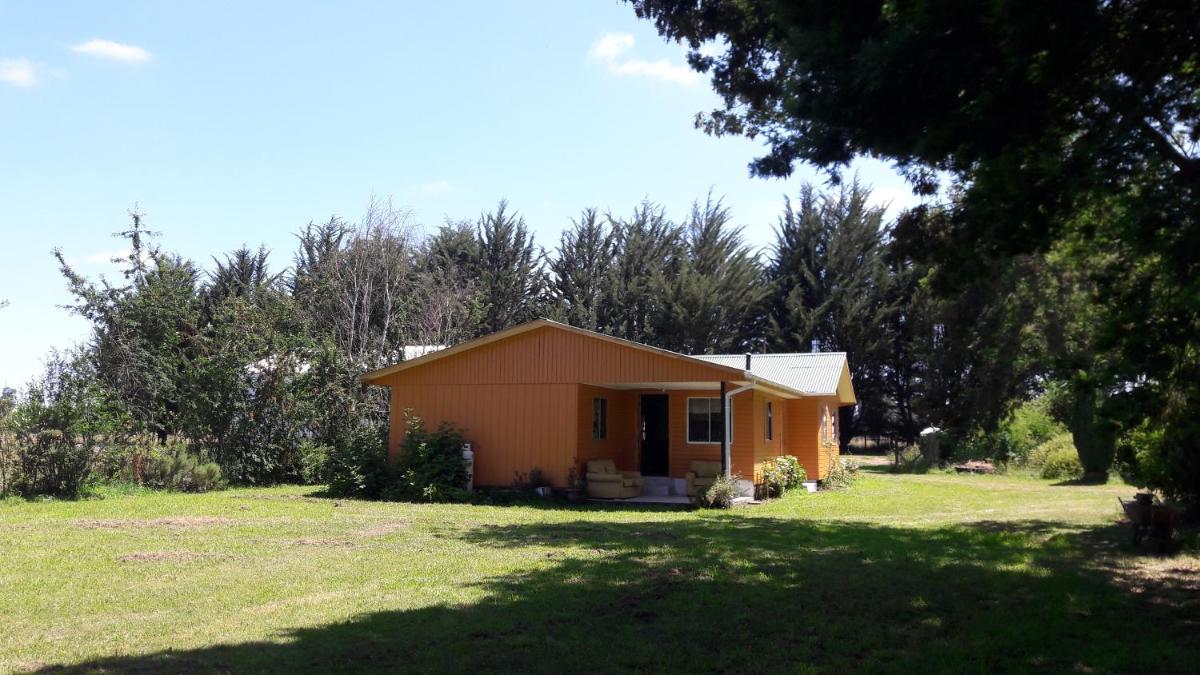 Vilcún, cabaña 100 mt2, a 38 k del Volcán Llaima - Housity