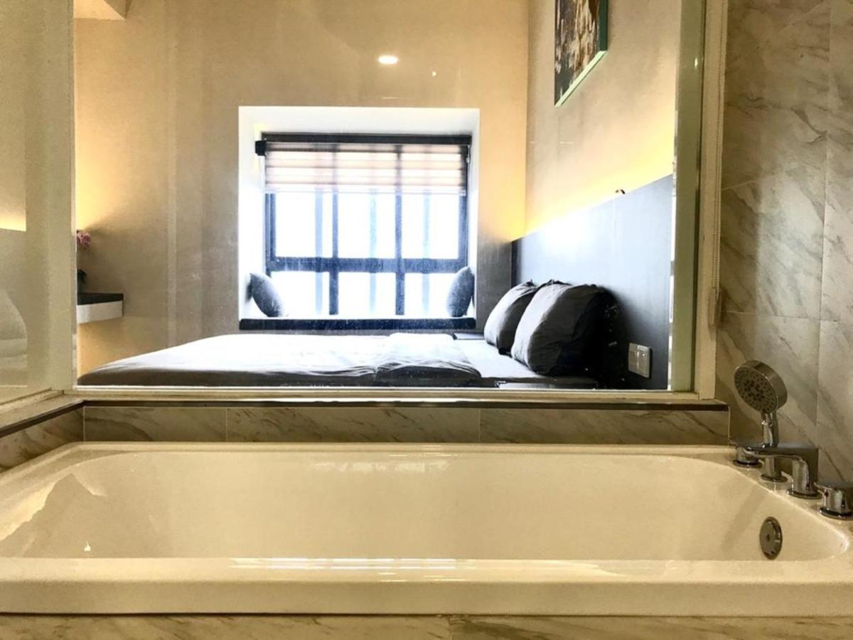 Imperio,Res - Unique -- Private Room -- 2pax - Housity