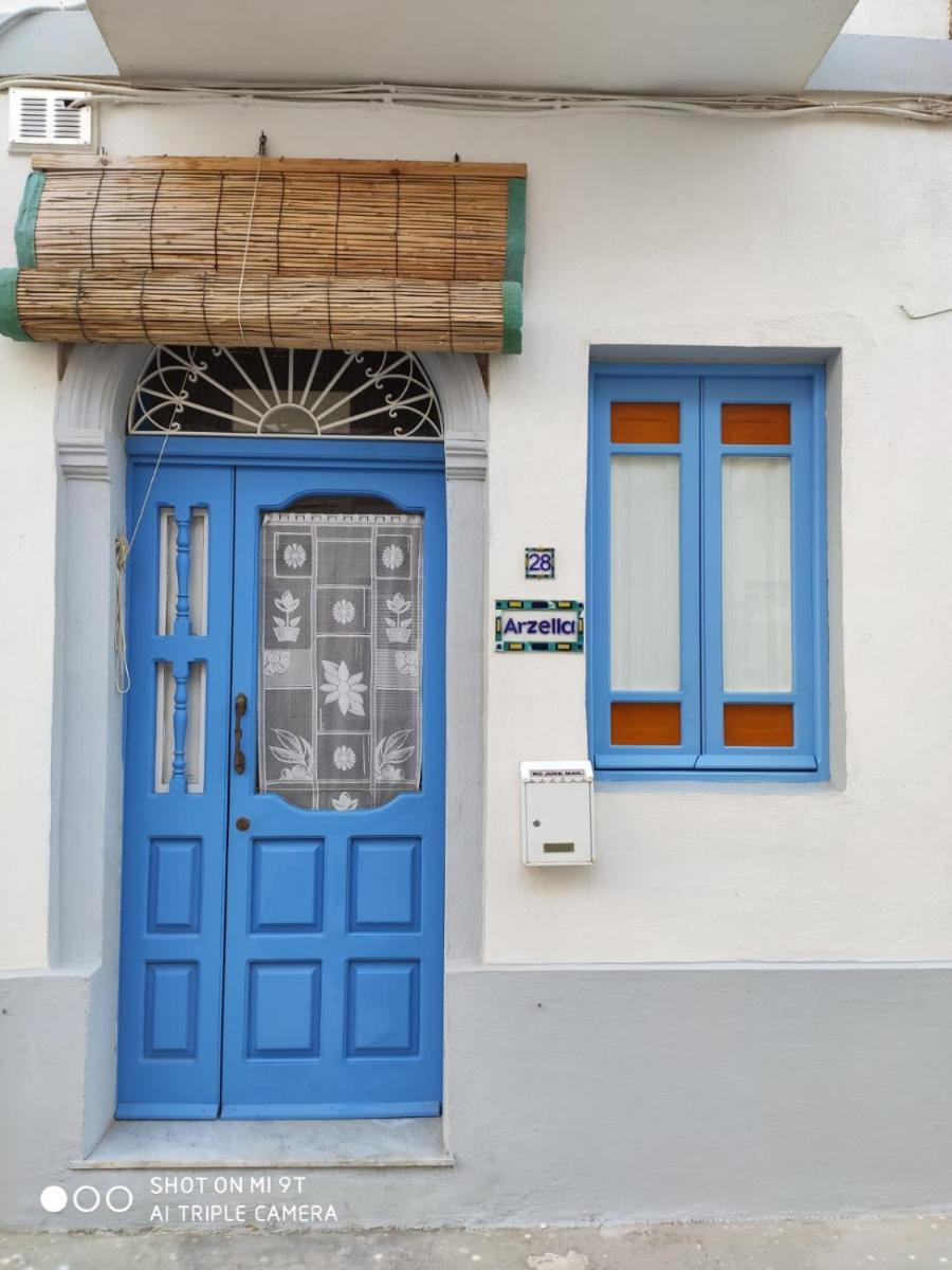 Arzella Holiday Home - Housity