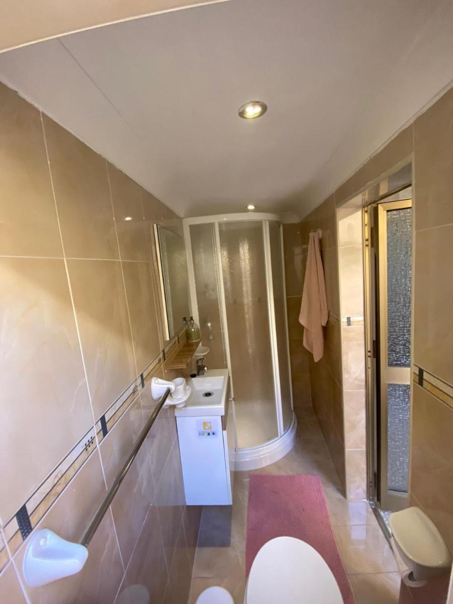Arzella Holiday Home - Housity