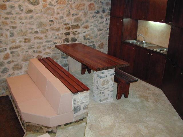 ΕΥμορφο σαν Παραμύθι ΤΗΛΙΑ - Housity