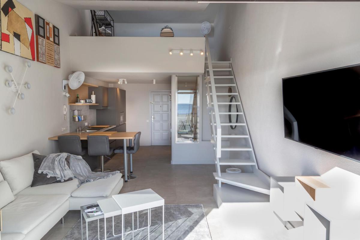 Radazul Marina Seafront 5 - Housity