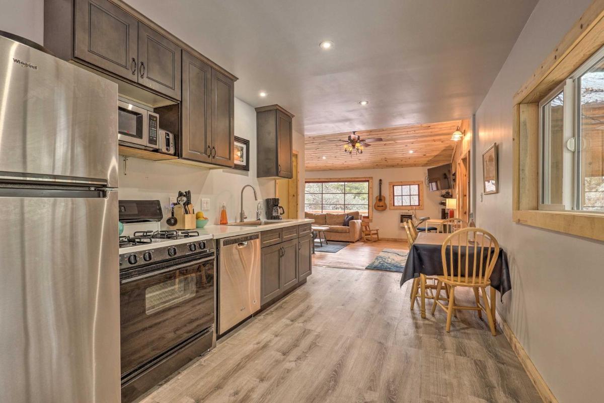 Creekside Cabin 8 Mi to Kings Canyon National Park - Housity