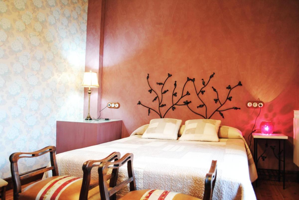Hostal Los Oteros - Housity