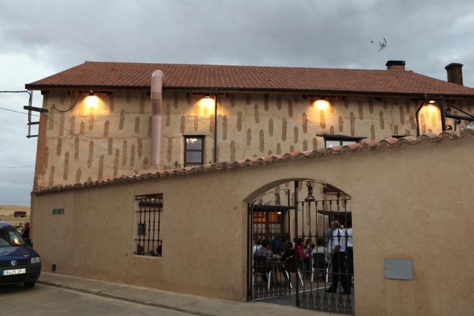 Hostal Los Oteros - Housity