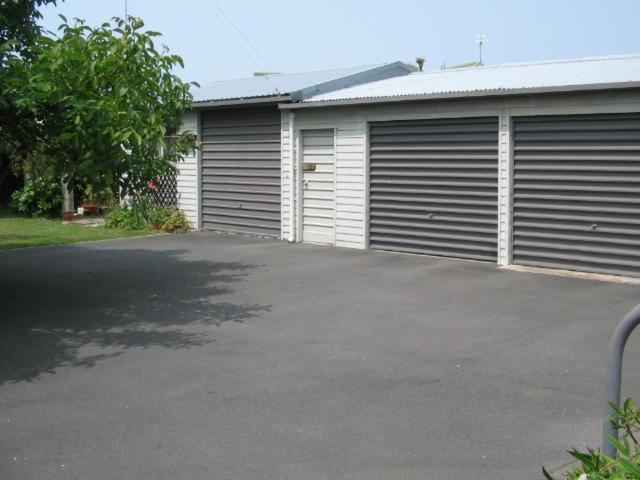 The House - Housity