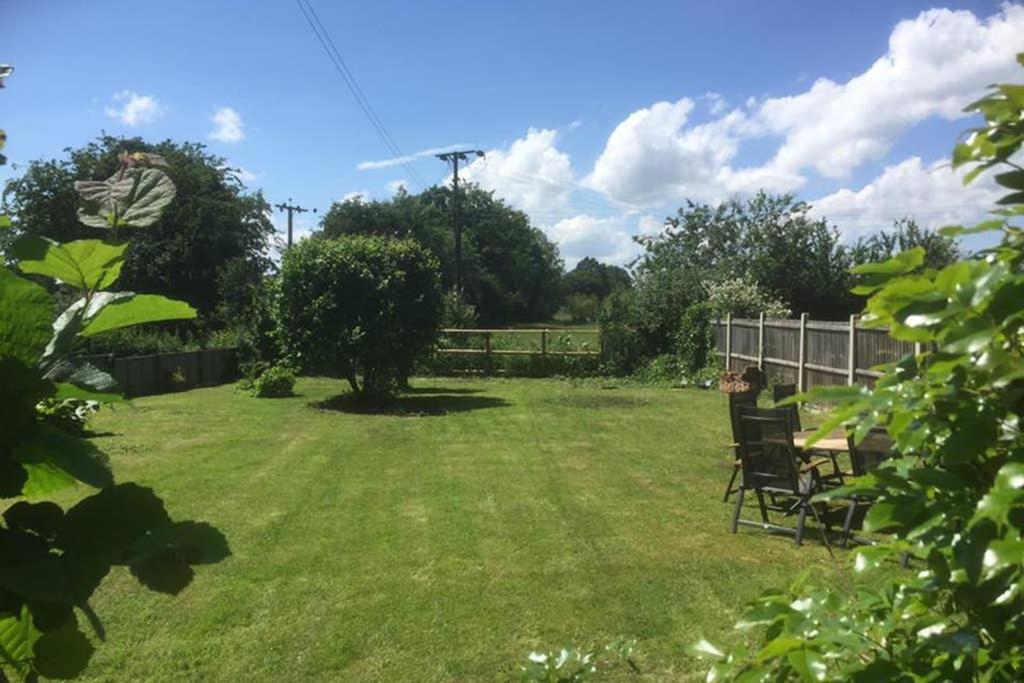 Button Cottage Norfolk - Housity