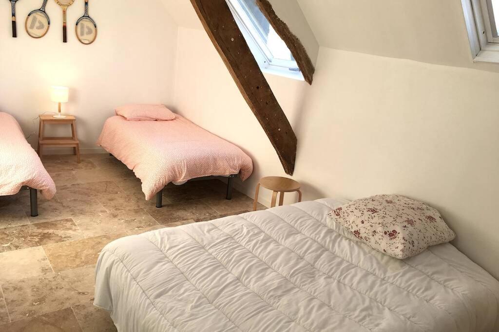 KERAUDREN RHUYS - Longère XVIIIe - 10 pers - 4 chb - plage à pied - Housity