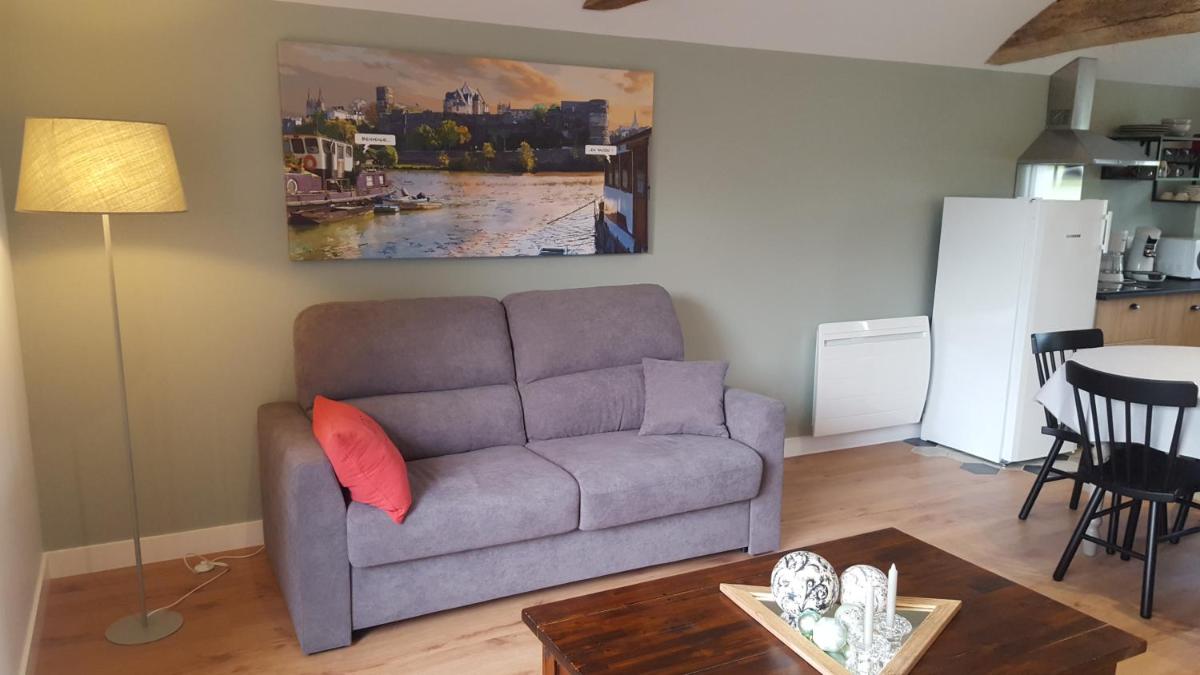 Sous le chêne - Housity