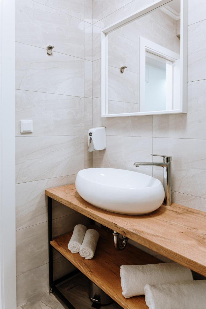 Boutique Hotel Nea - Housity