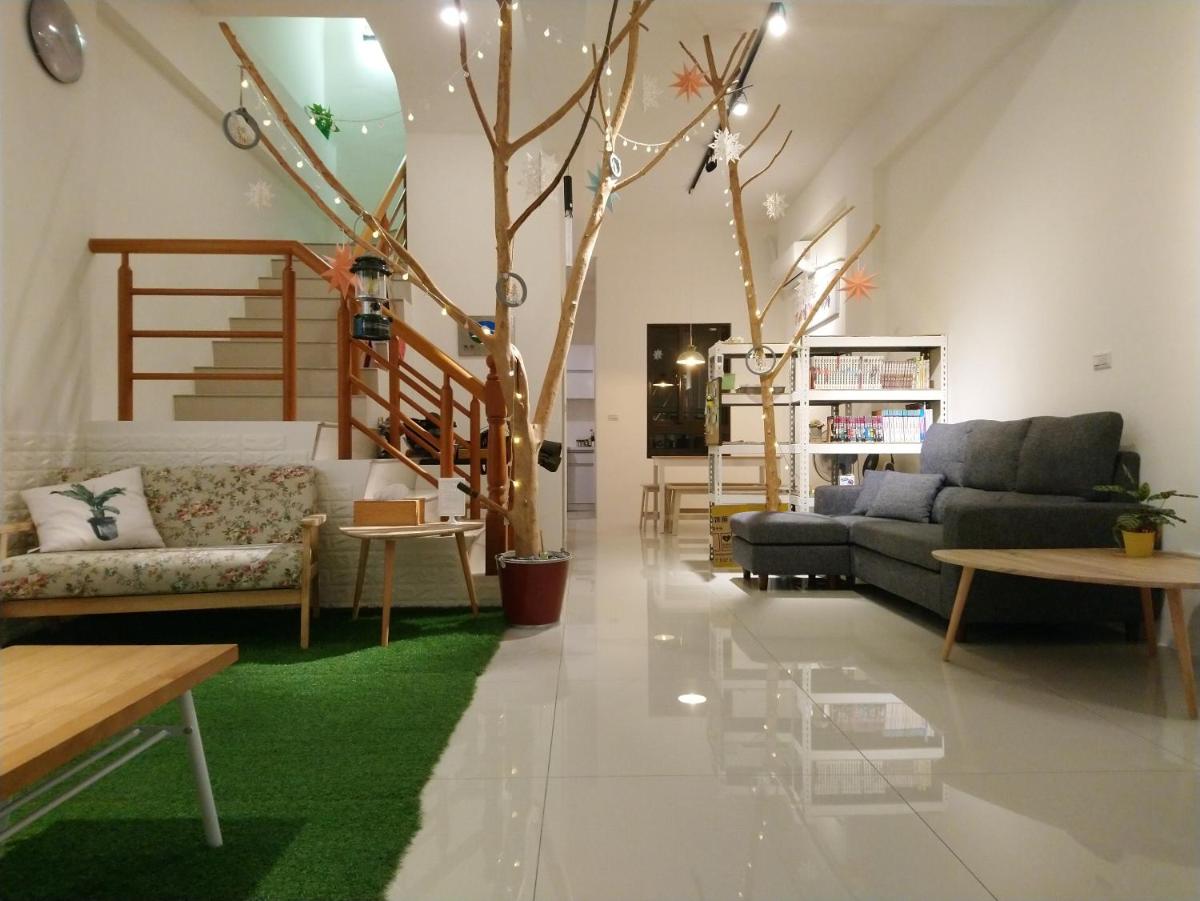 My Friends' Hostel - Housity