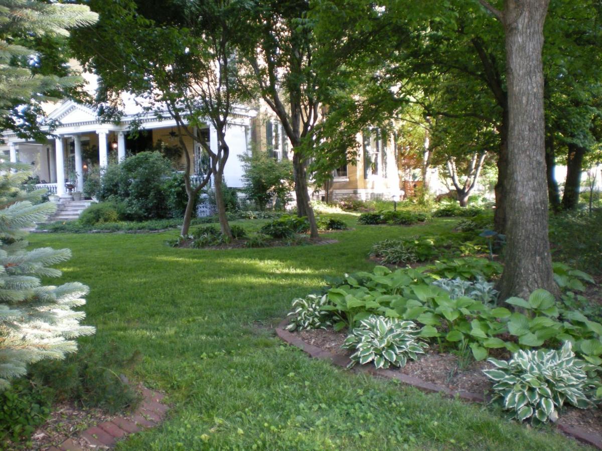 Beall Mansion An Elegant Bed & Breakfast Inn - Housity
