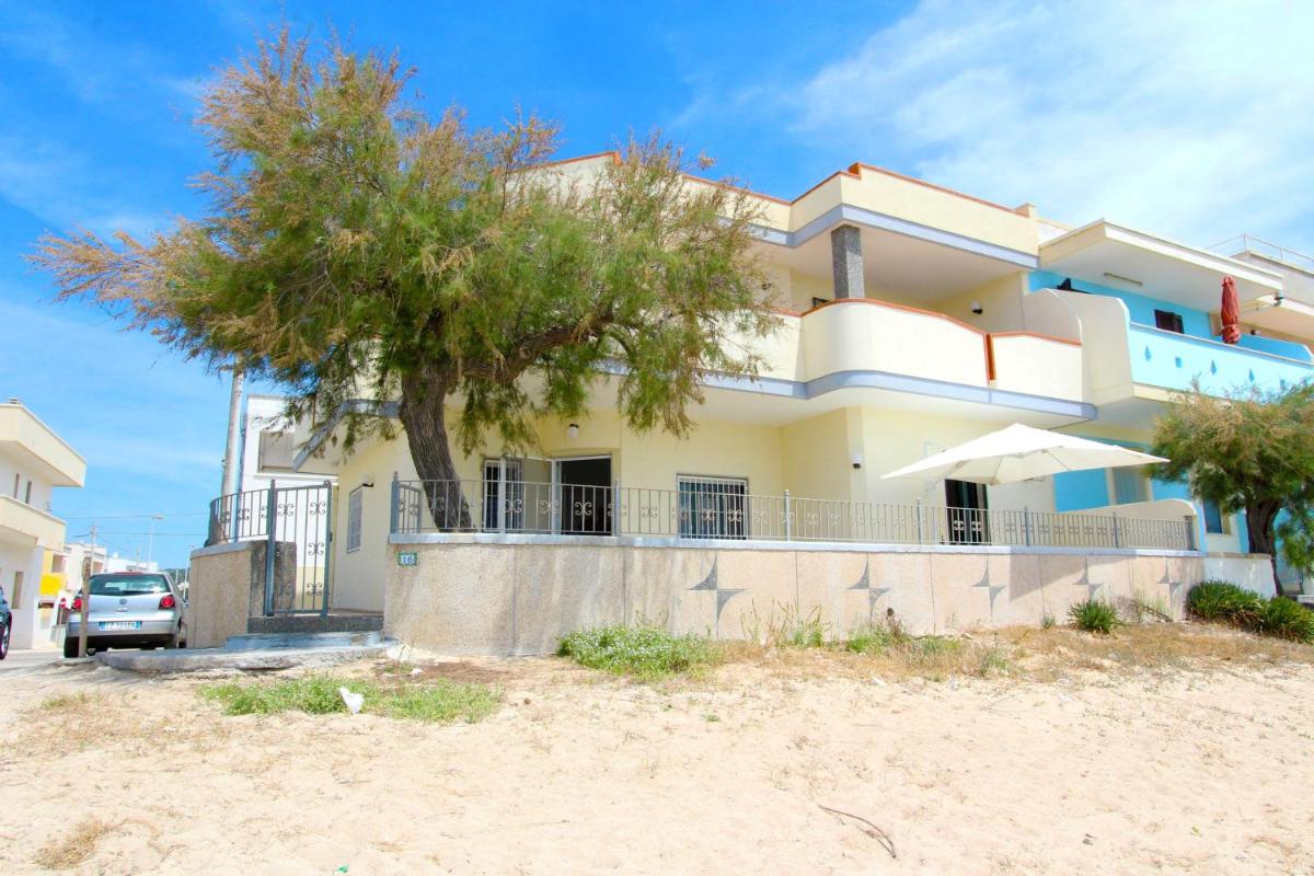 Beach Apartment in Puglia - Housity