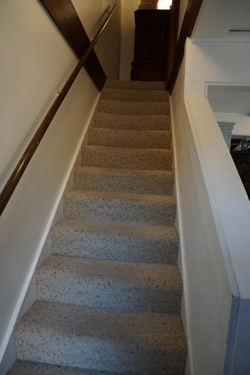 2-3 bedroom /2 bath - Housity