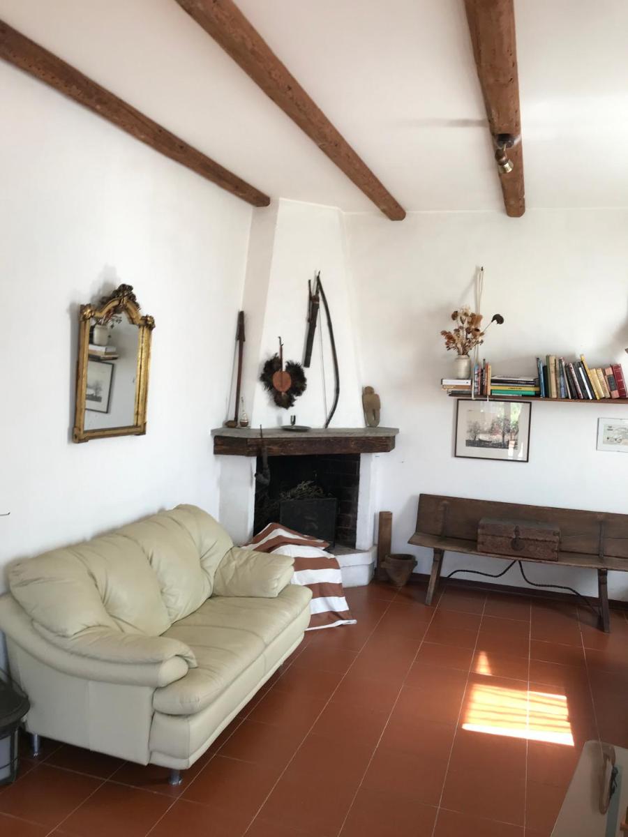 hilltop villa garden with great views - Housity
