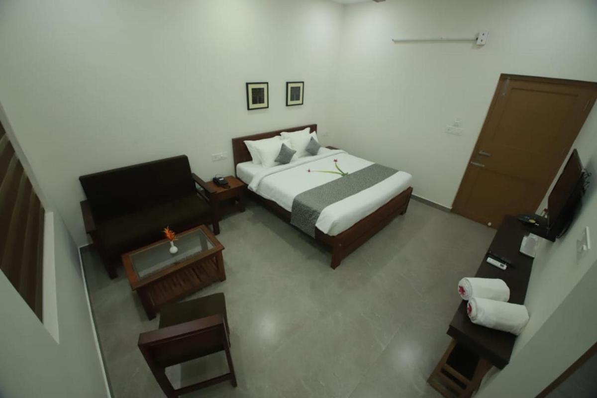 GREEN PLANET HOTEL - Housity