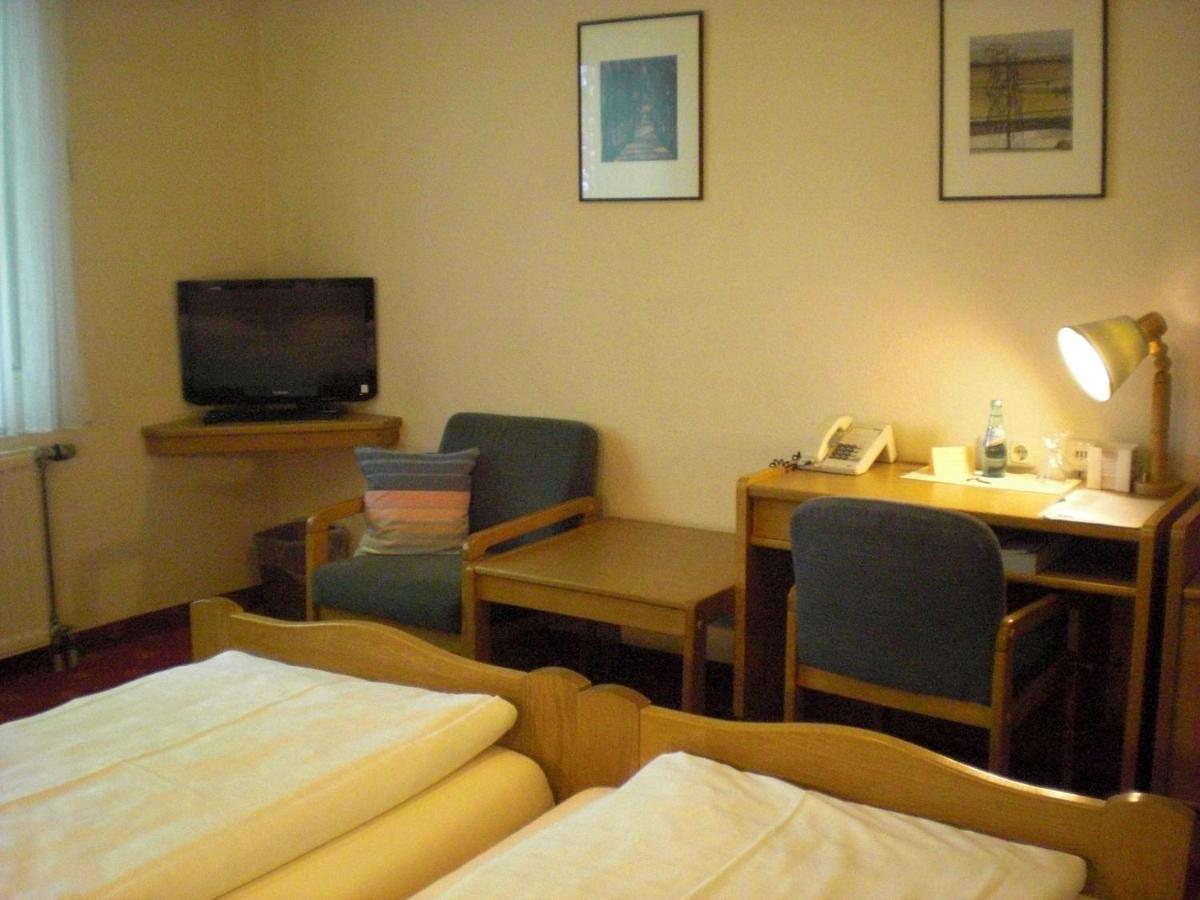 Hotel Garni Stadt Friedberg - Housity