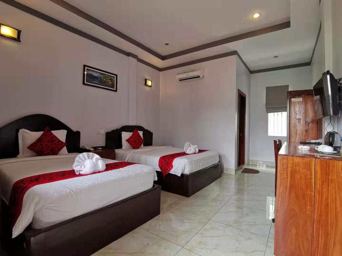 Golden Bakong Boutique - Housity