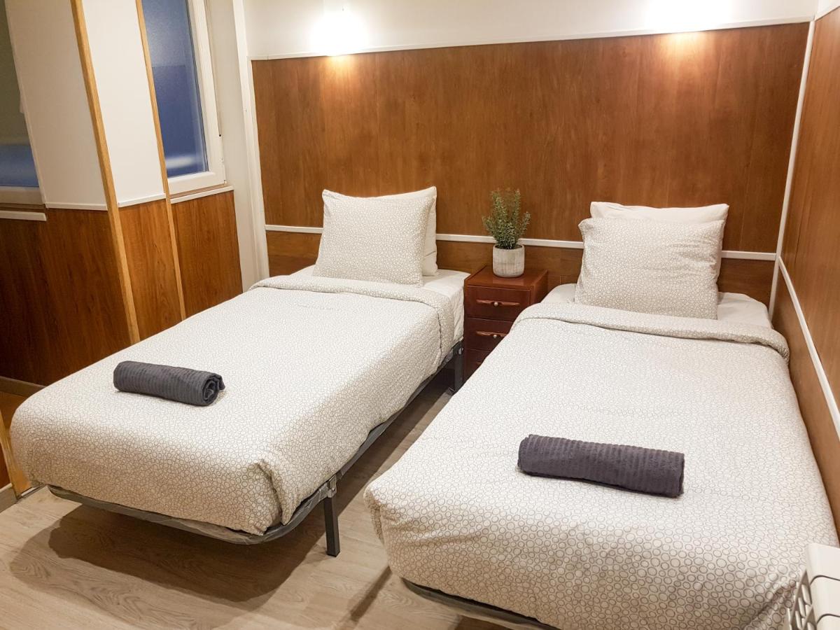 Waves Guesthouse - Housity