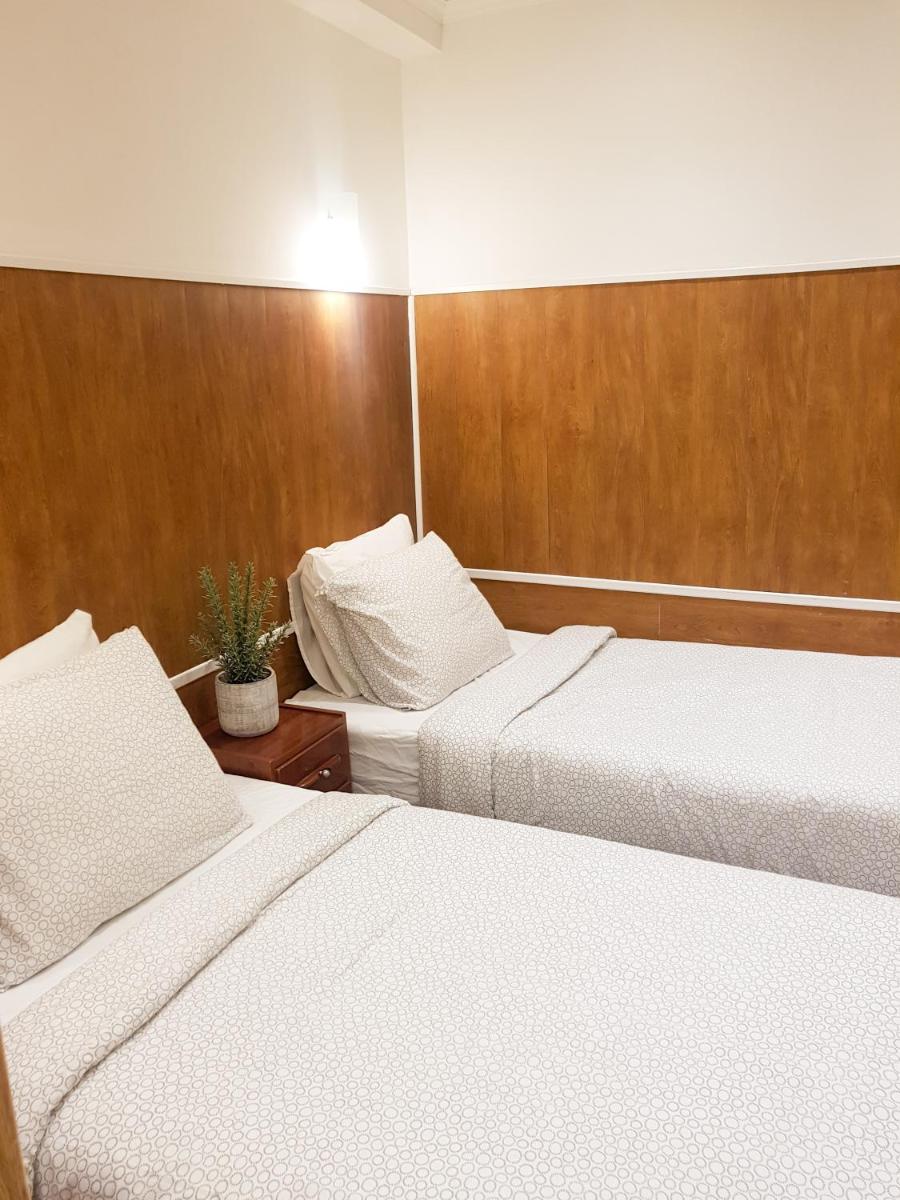 Waves Guesthouse - Housity